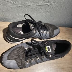 Nike Black and Gray Free 5.0 TR